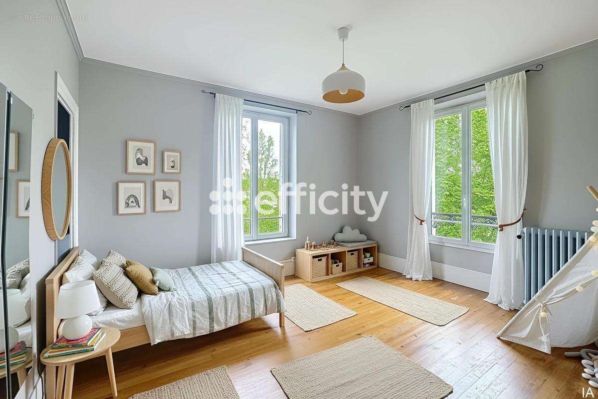 Maison 200 m² à Villebon-Sur-Yvette  - photo 13