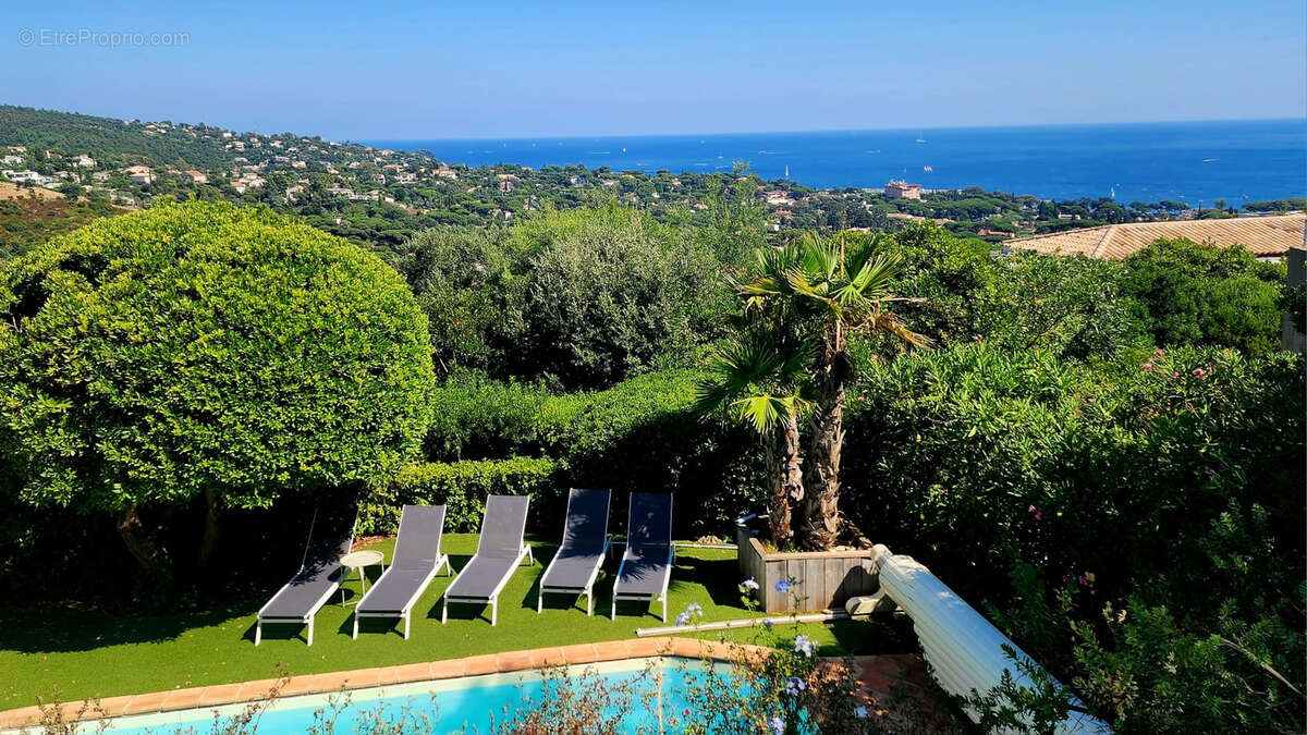 Maison à LES ISSAMBRES