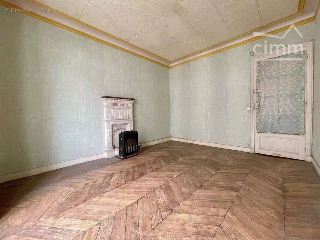 Appartement à PARIS-19E