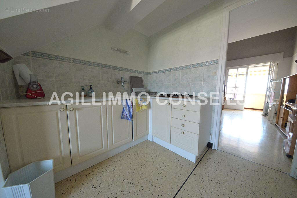 Cuisine - Appartement à FREJUS