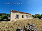 Maison à PRESSIGNAC-VICQ
