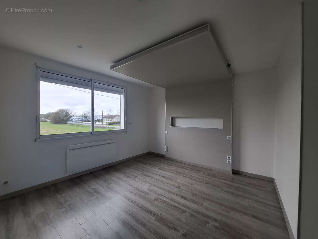 Maison à SAINT-ETIENNE-DE-MER-MORTE