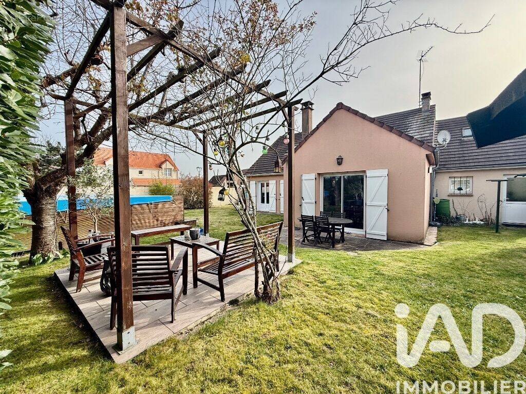 Photo 1 - Maison à CHEVANNES