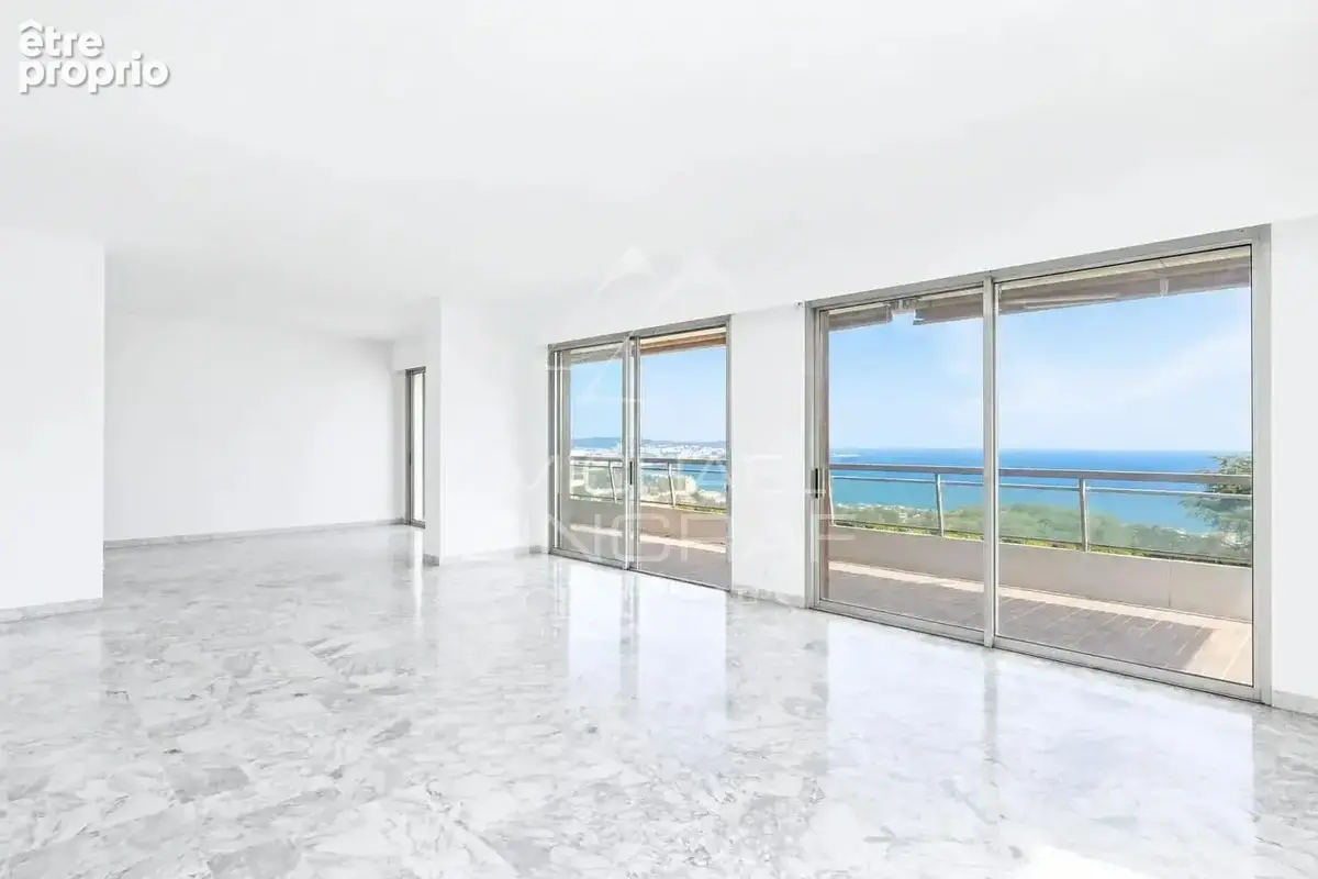Nice Fabron – Bel appartement 5 pièces de 125 m² avec vue panoramique mer et terrasse de 53 m² - photo 3