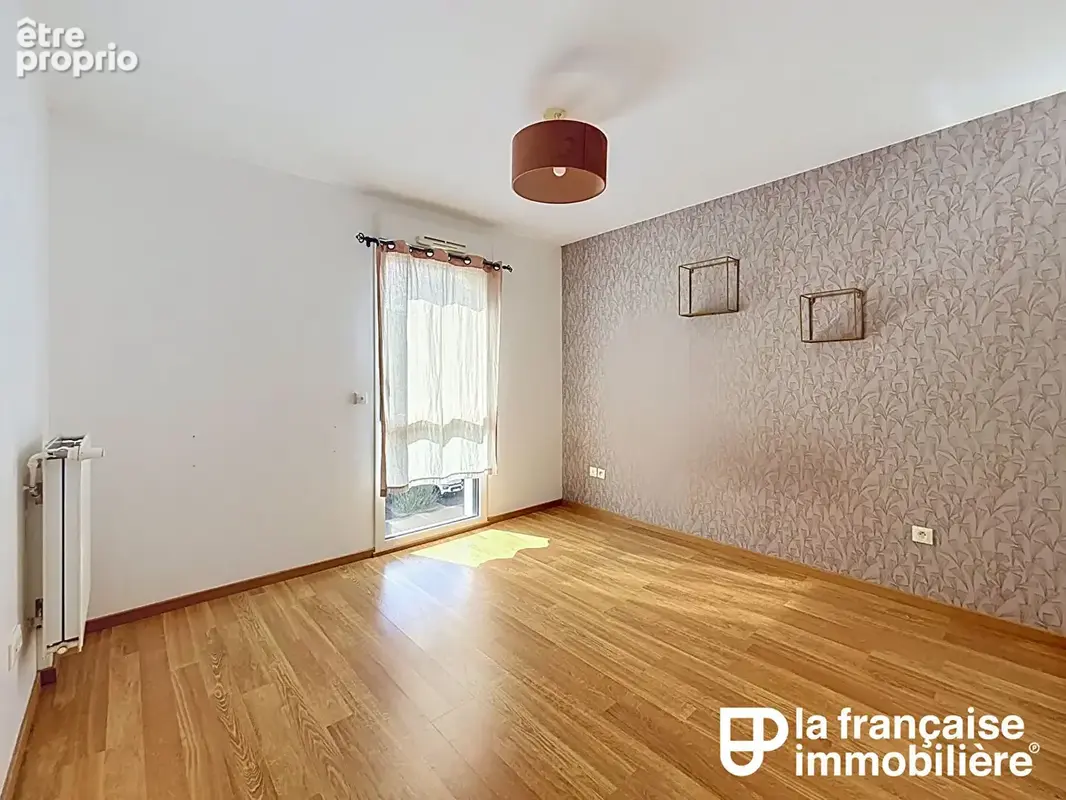 Appartement type 3- copropriete recente - centre - deux chambres - balcon - garage- montgermont - photo 5