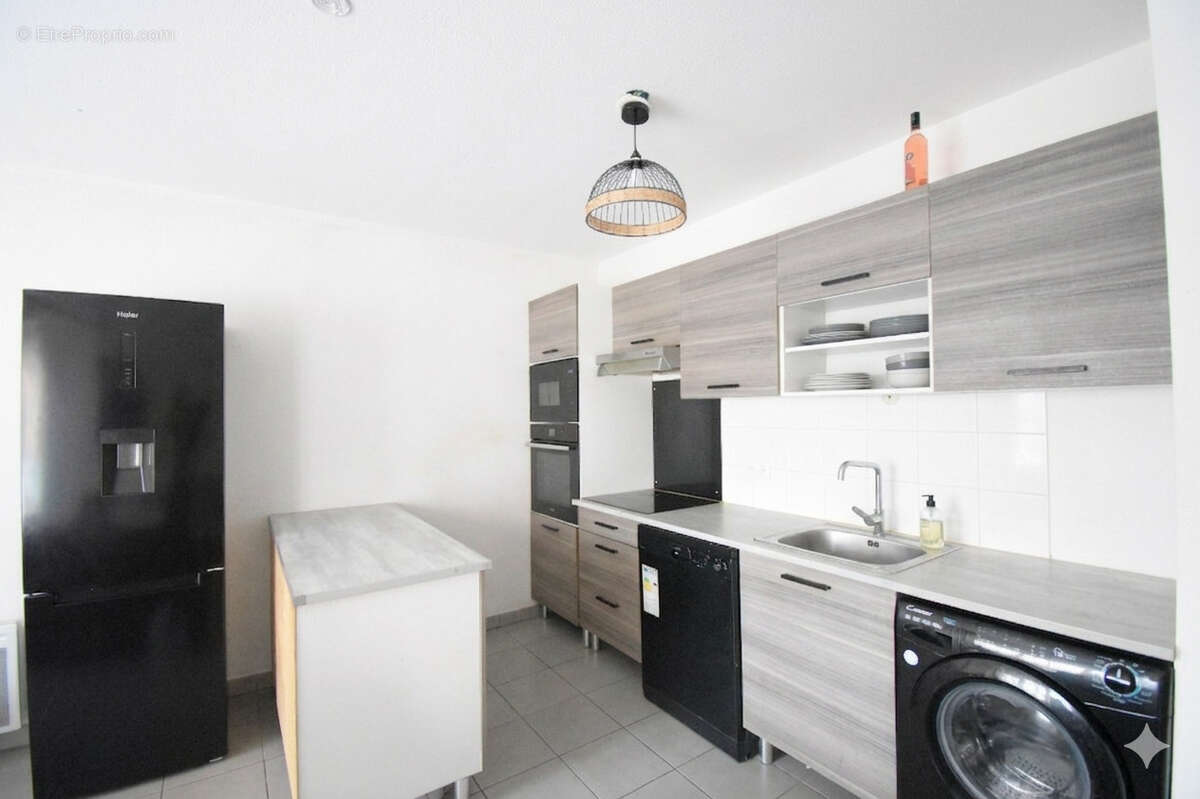 Appartement à MARSEILLE-4E