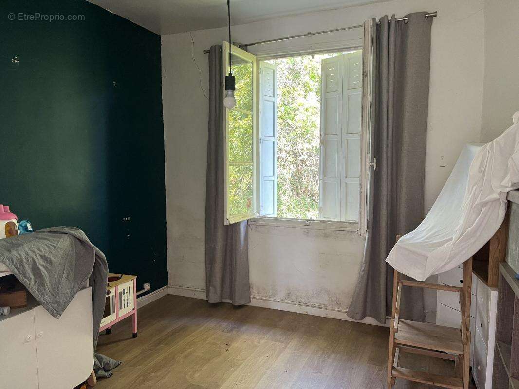 Maison à LISSAC-ET-MOURET