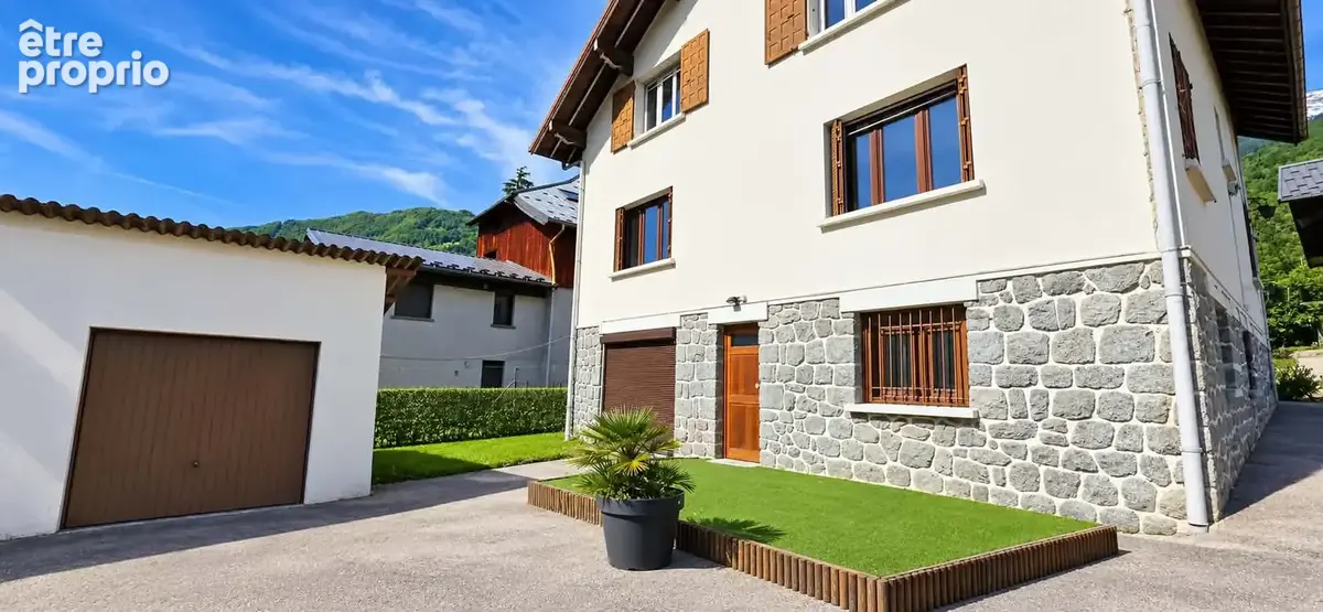 Maison à TOURS-EN-SAVOIE