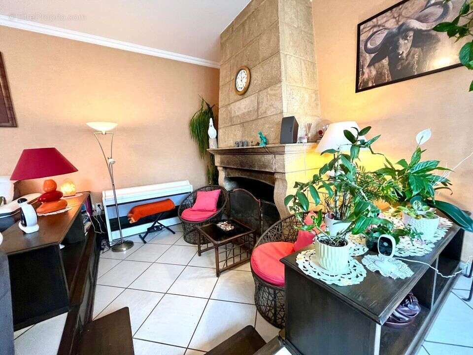 Maison à MONNETIER-MORNEX