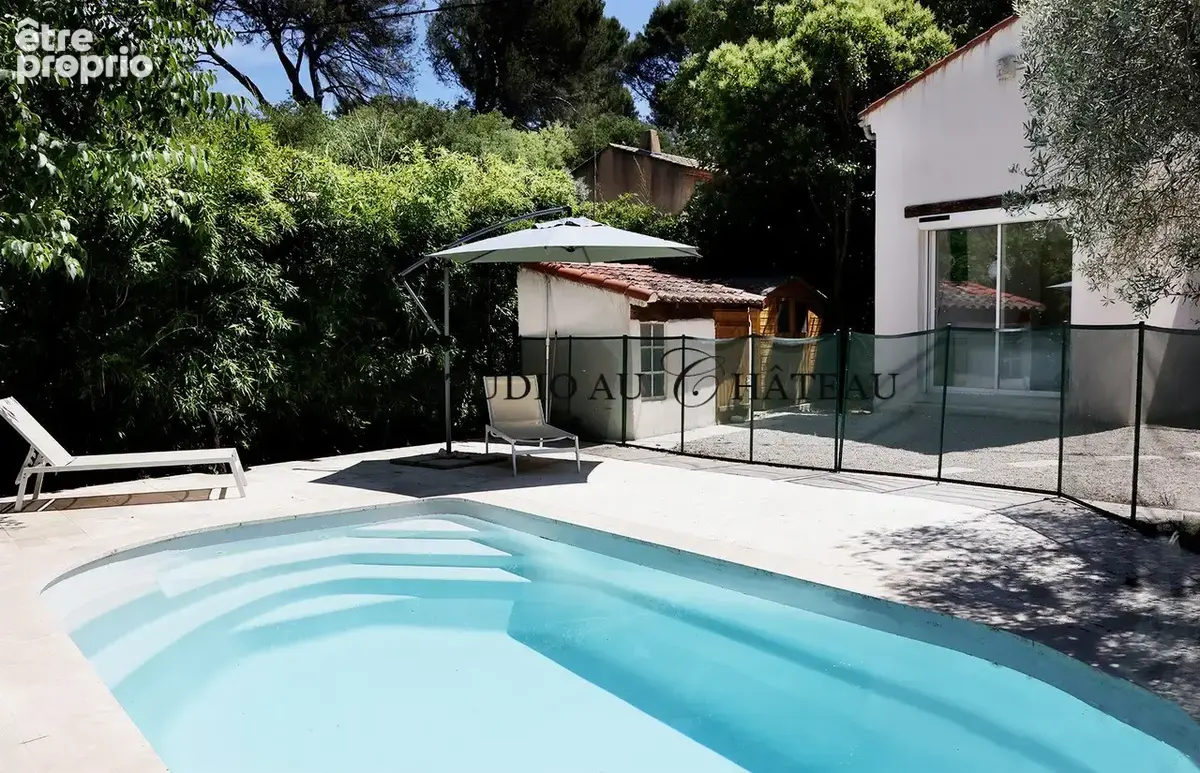 VENTABREN à 15 Mn d'Aix en Provence belle villa rénovée avec piscine  coeur de village avec piscine potentiel - photo 3