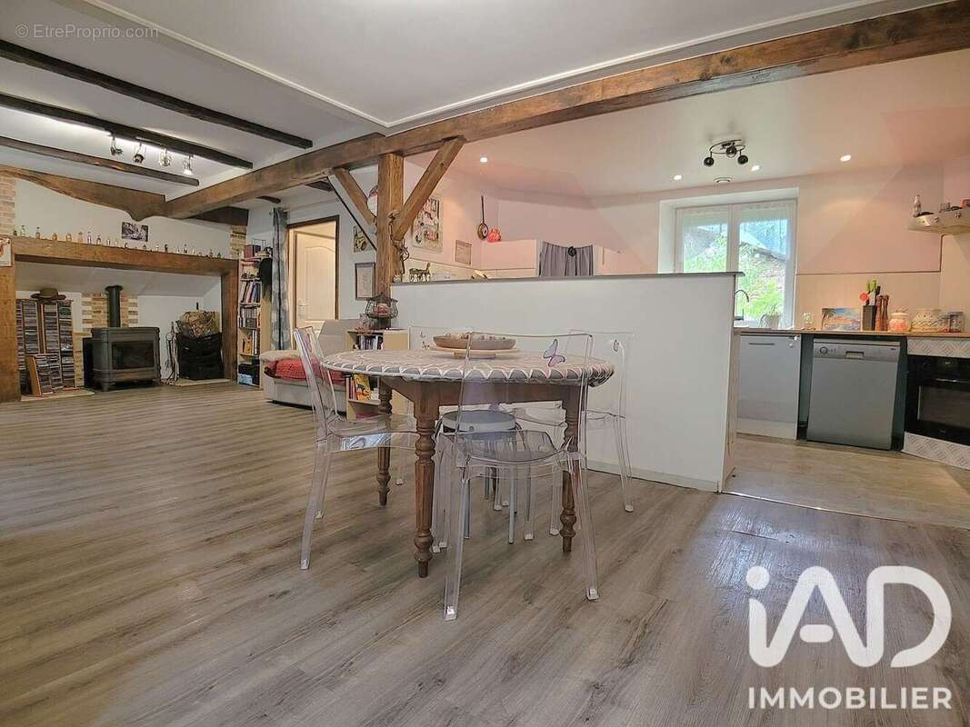 Maison 66 m² à Saint-Jal  - photo 3