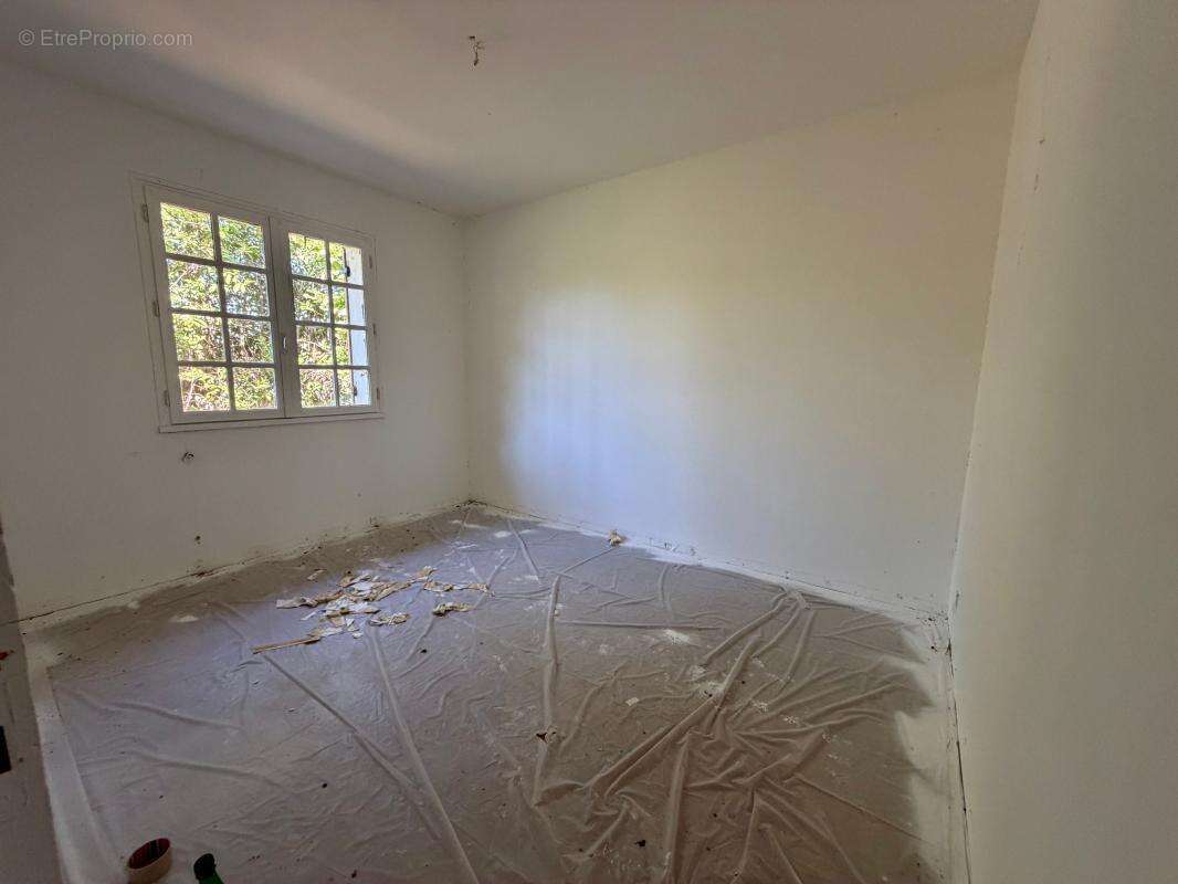 Vue et tranquillité pour cette maison avec hangar de 200m2 - photo 9