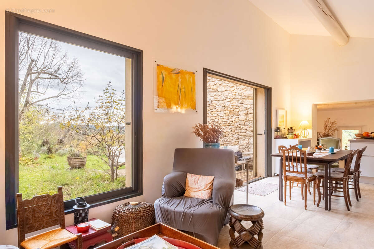 Maison à MOLLANS-SUR-OUVEZE