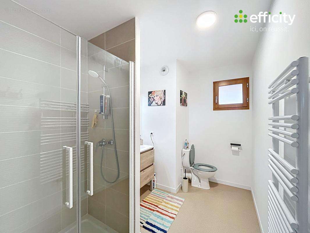 Appartement à SAINT-JACQUES-DE-LA-LANDE