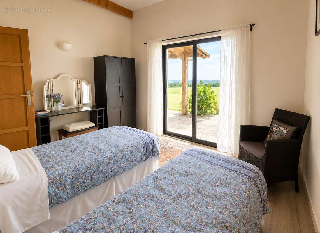 Mielan plein pied chambre - Maison à MIRANDE