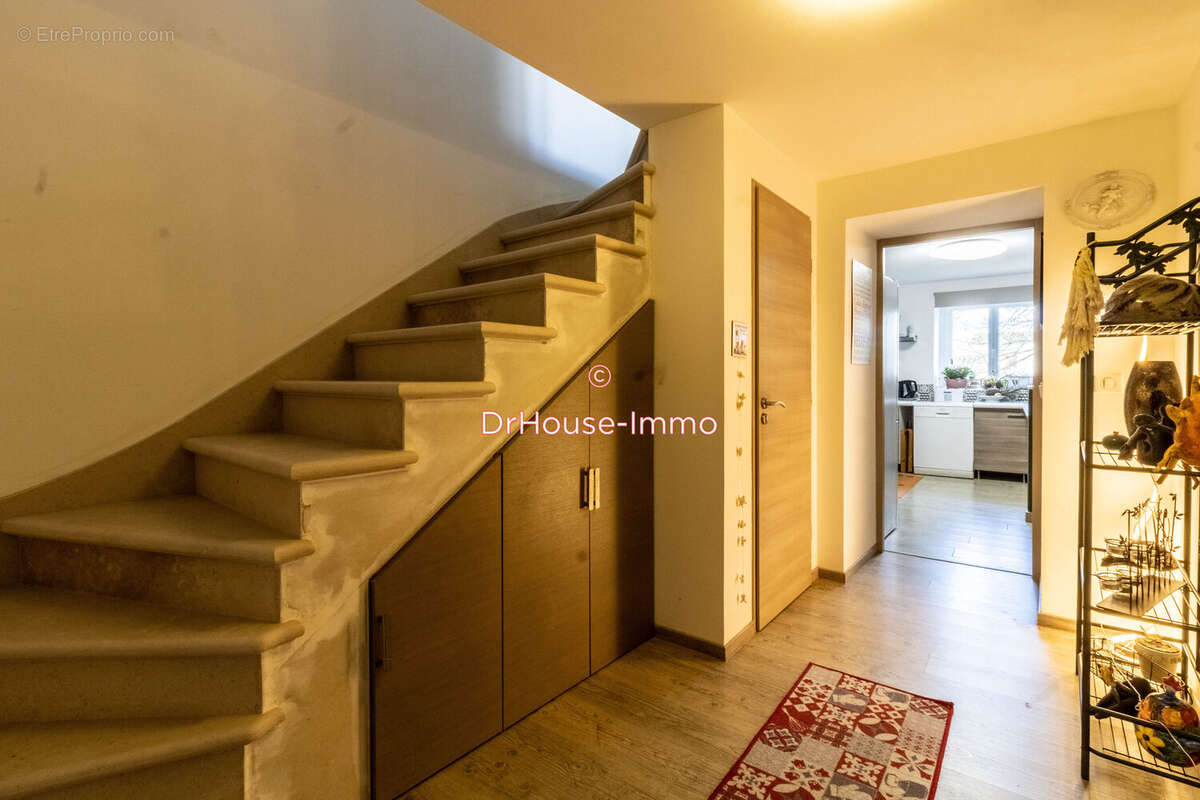 Maison 132 m² à Saint-Denis  - photo 17