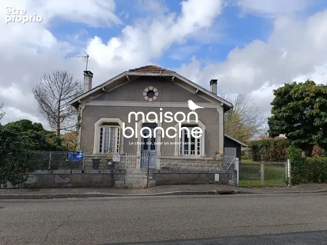 Maison à COUTRAS