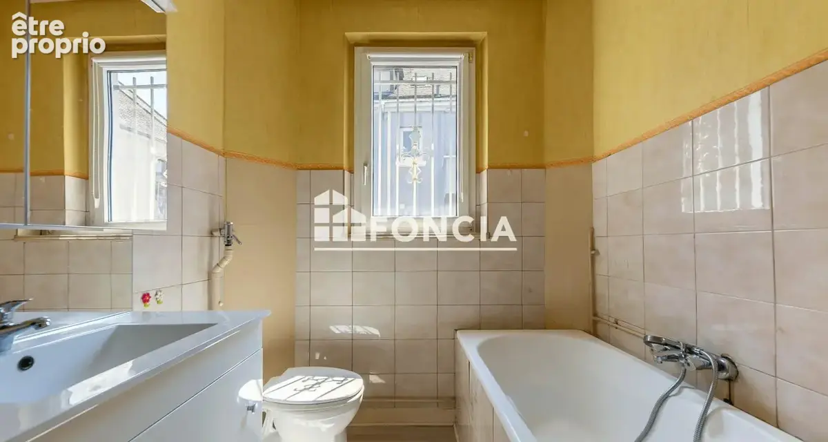 FONCIA STRASBOURG – 3P de 77,80 m² avec balcon et cave, aux portes de Strasbourg. Beaux volumes, copropriété calme et indépendan - photo 5