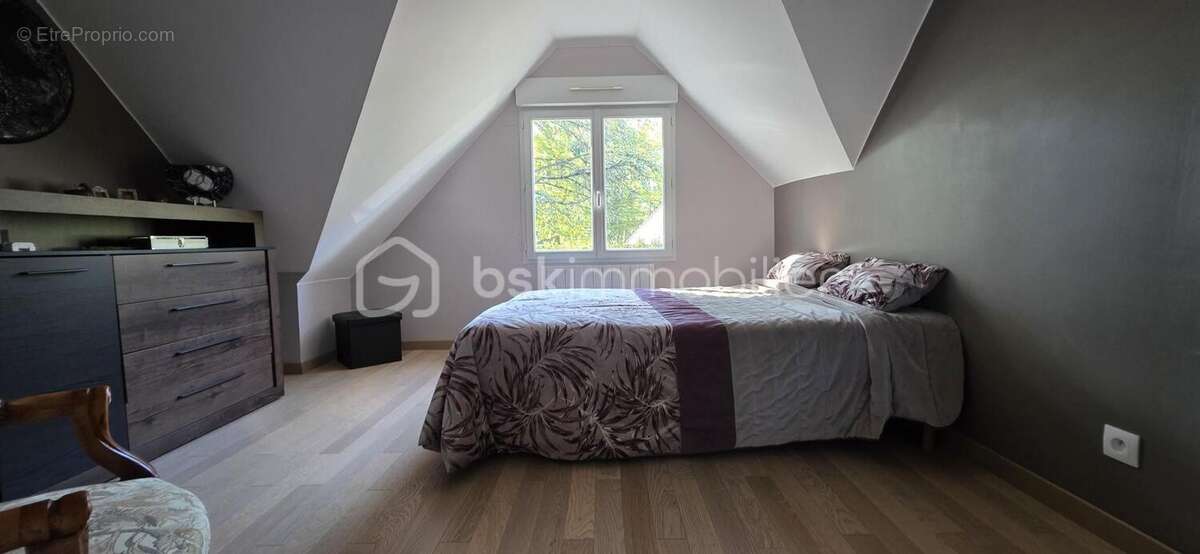 Maison à VULAINES-SUR-SEINE