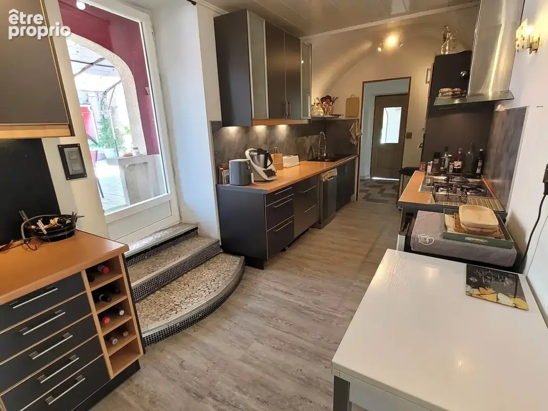 Belle propriété de 286 m² avec gîte et piscine - 10 pièces - 286 m² - photo 5