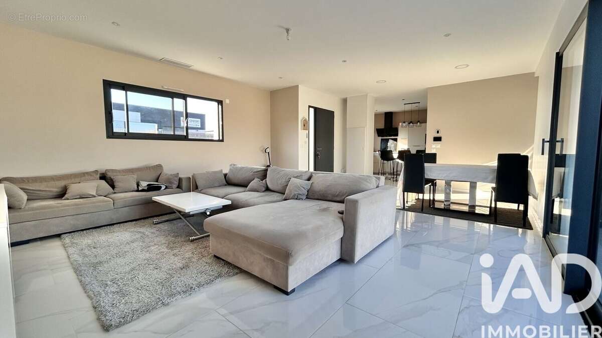 Photo 4 - Maison à MONTUSSAN