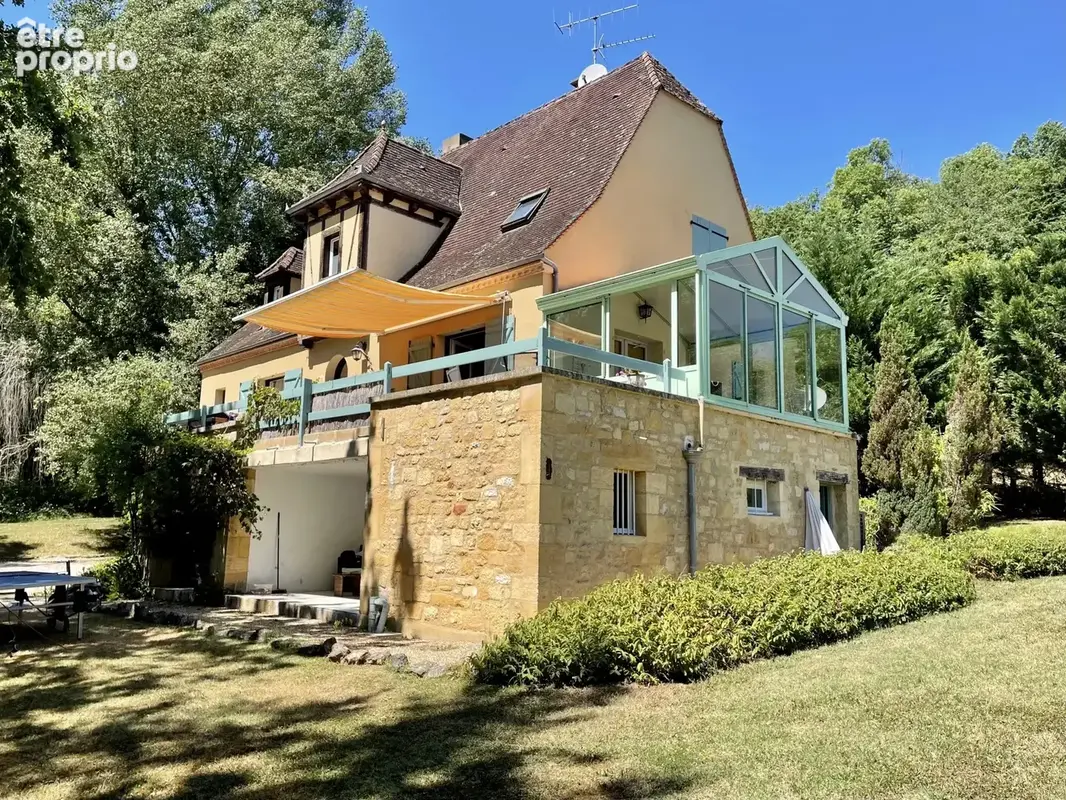 Photo Maison à Masclat au prix de 399 000€