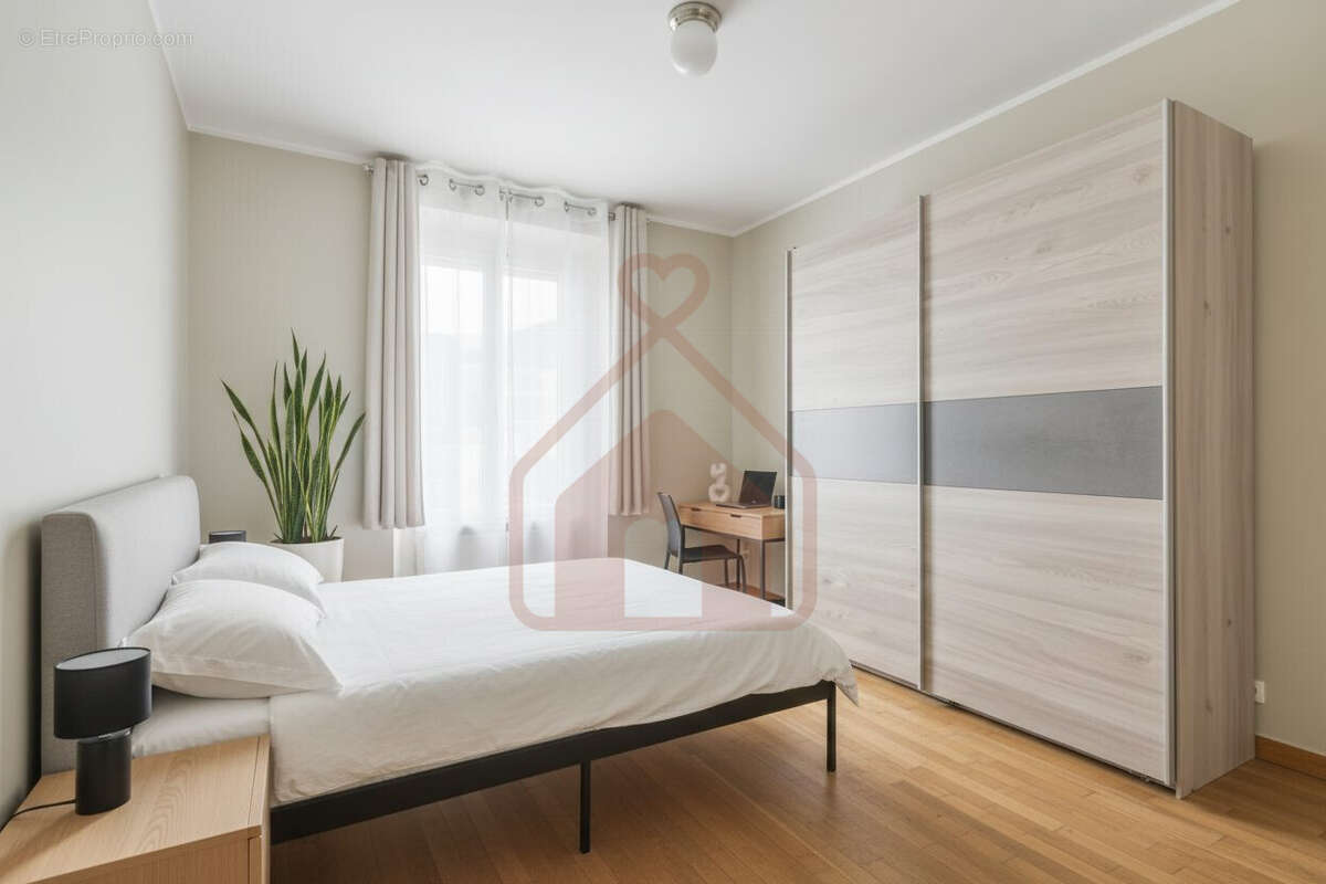 Appartement à LE KREMLIN-BICETRE