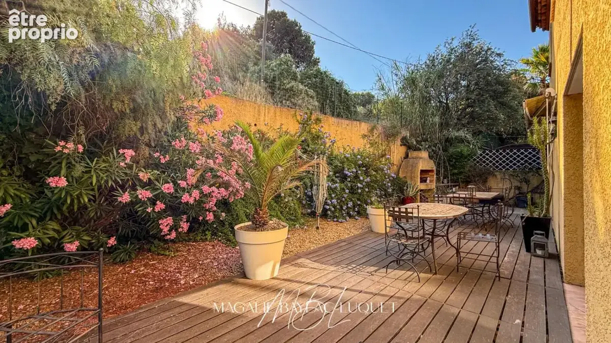 Béziers maison familiale d'environ 139 m²  3 chambres + bureau  jardin arboré  piscine  garage - photo 3