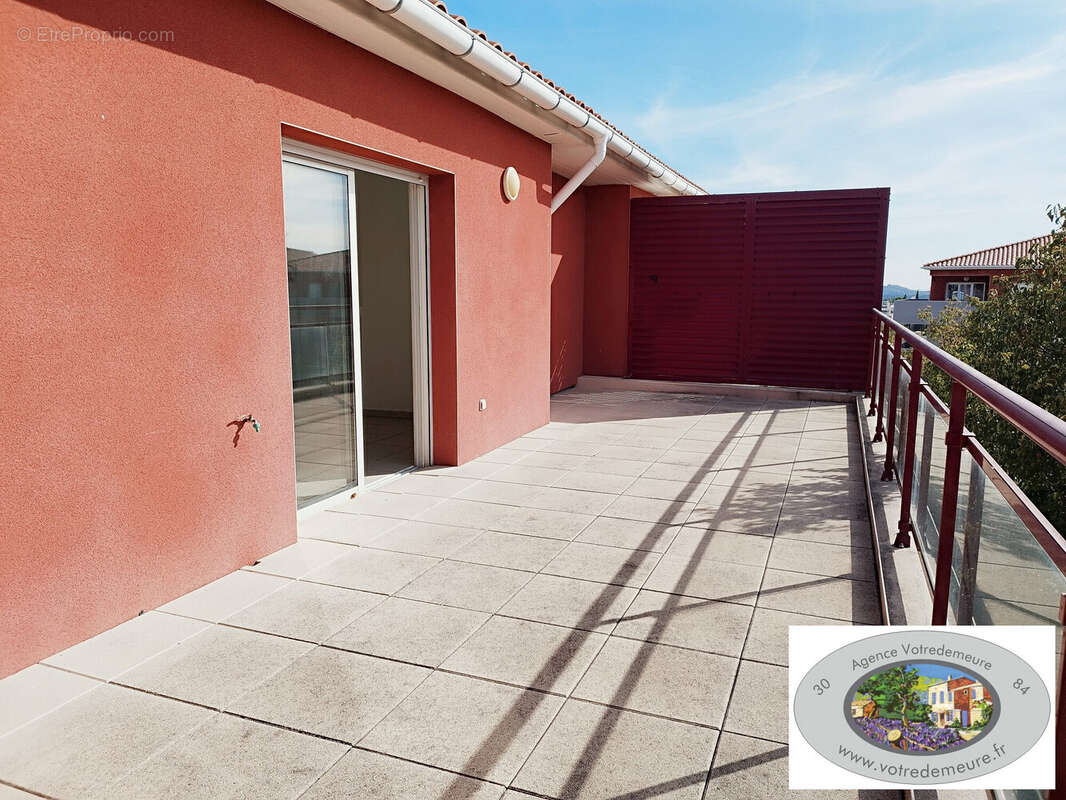 Appartement à ARAMON