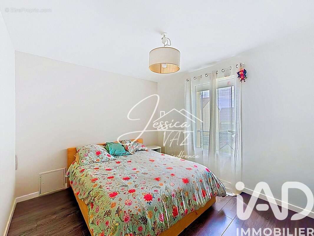 Maison 102 m² à Peroy-Les-Gombries  - photo 9