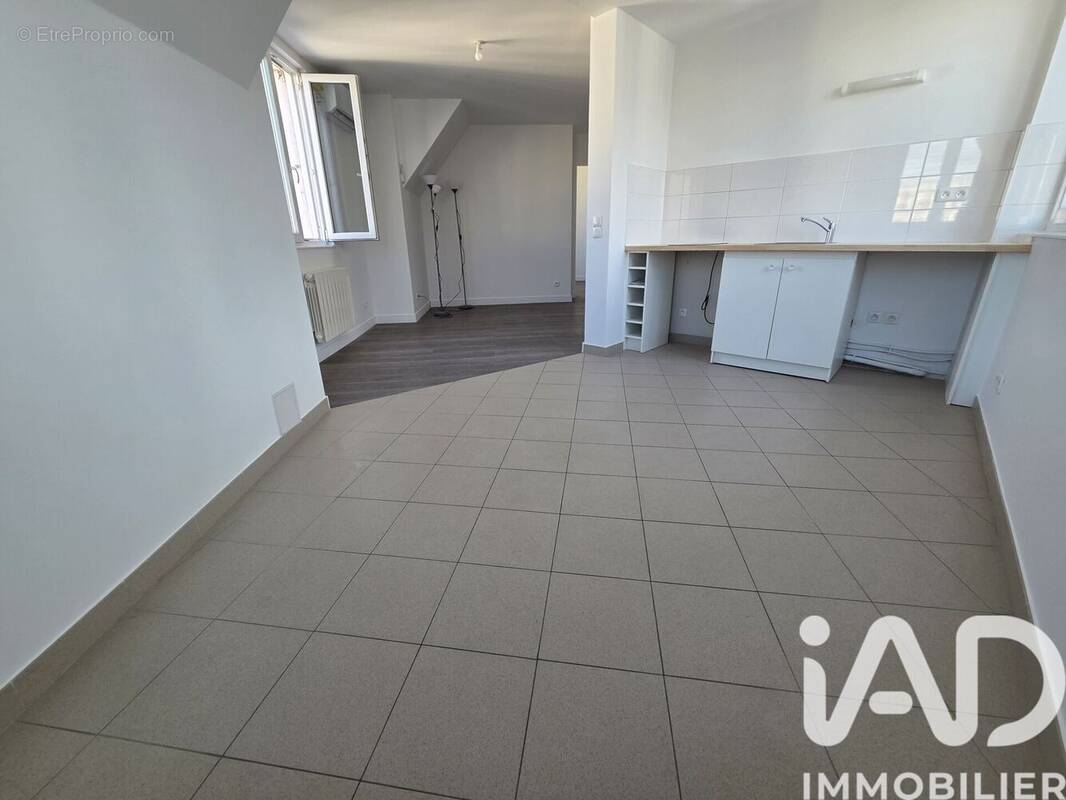 Photo 1 - Appartement à PARIS-20E