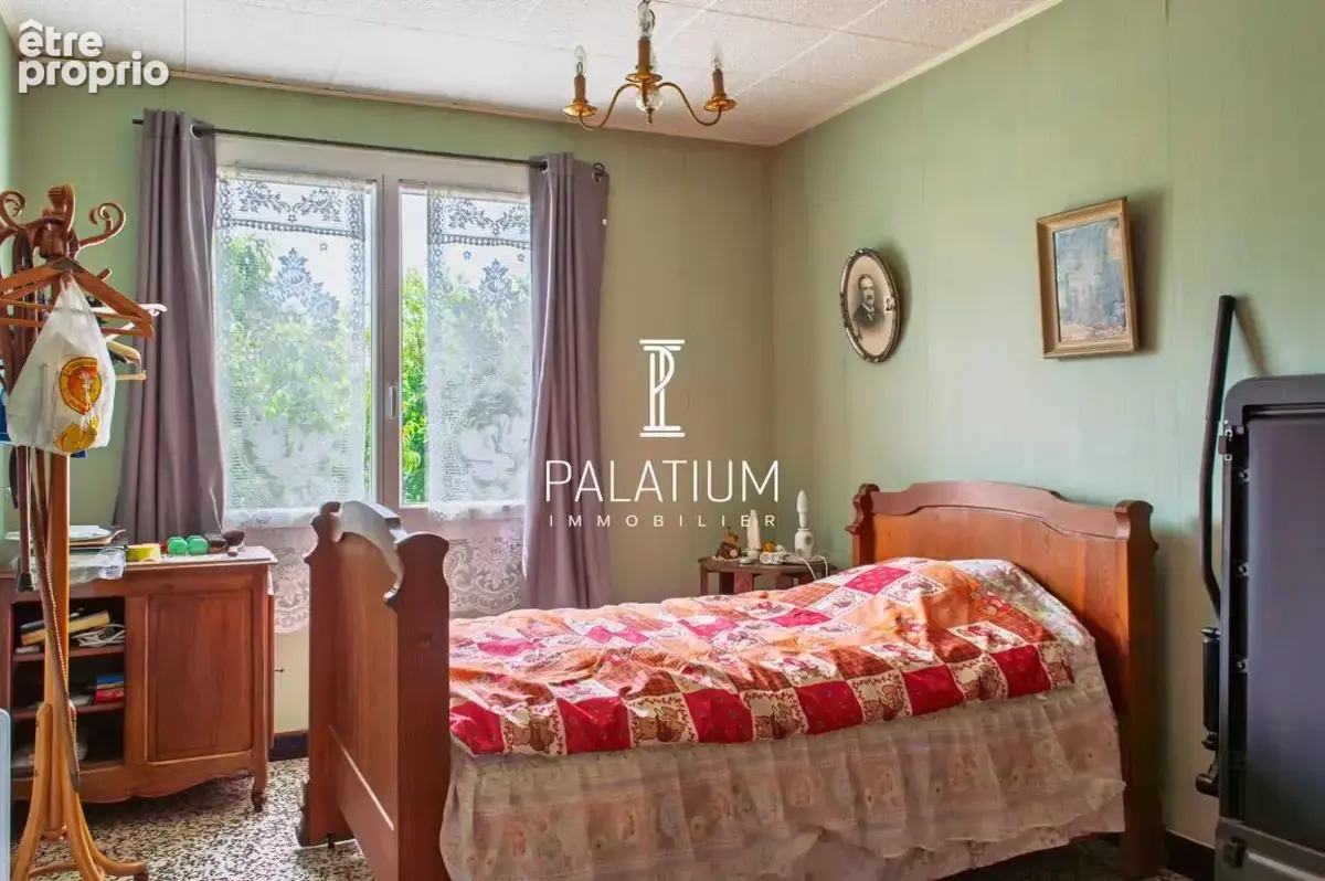 SISTERON - Maison de 116 m² sur un terrain de 2 770 m² avec - photo 8