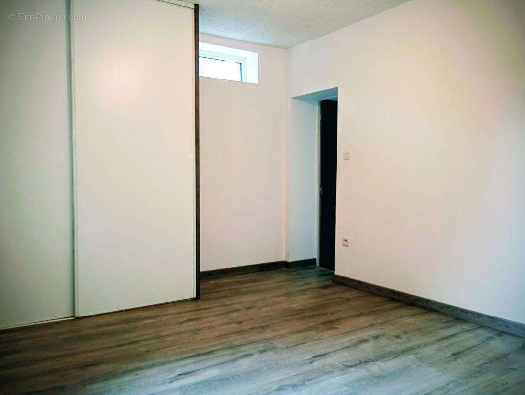 Maison à PELLOUAILLES-LES-VIGNES