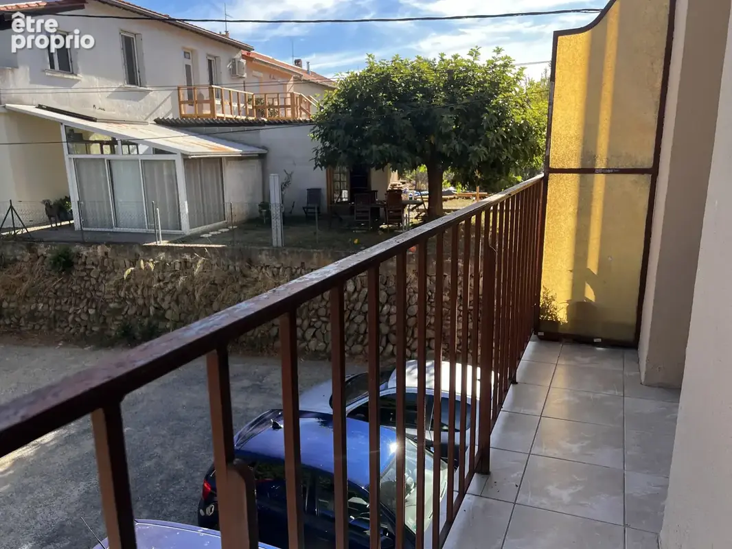 F2 bis avec balcon et vue dégagée à Céret - photo 13