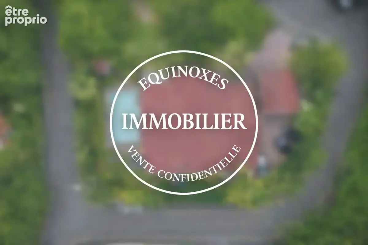 Villa d'architecte de 300 m² avec piscine et jardin de 1100 m², au calme absolu - photo 23