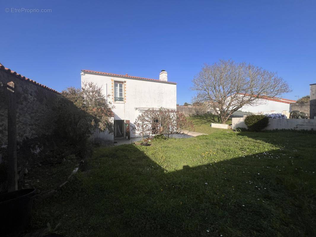 Maison à LONGEVILLE-SUR-MER