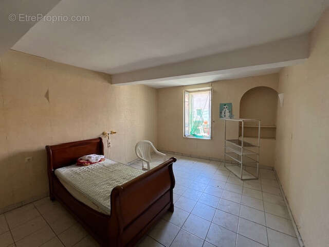 Maison à AZILLE
