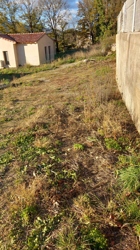 Maison à COLOMBIERES-SUR-ORB