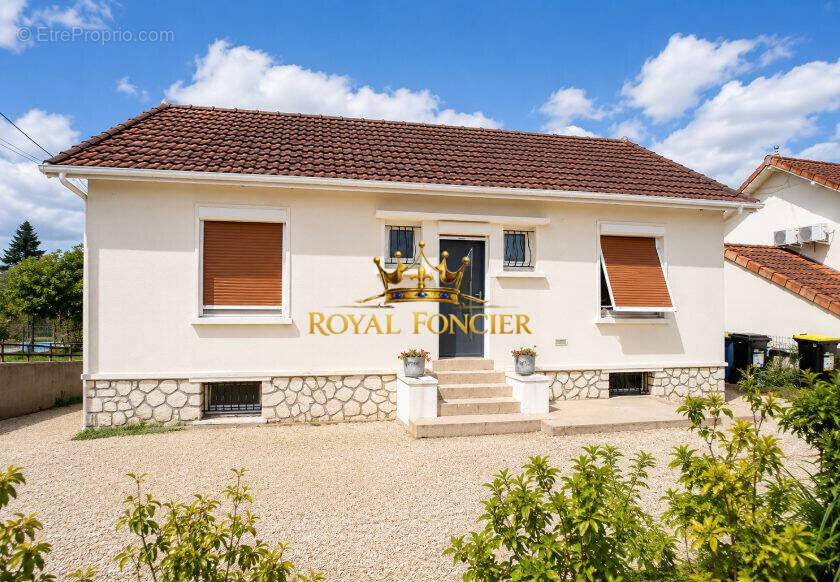 Pavillon 66m² sur 998m² de terrain - Maison à CHATELLERAULT