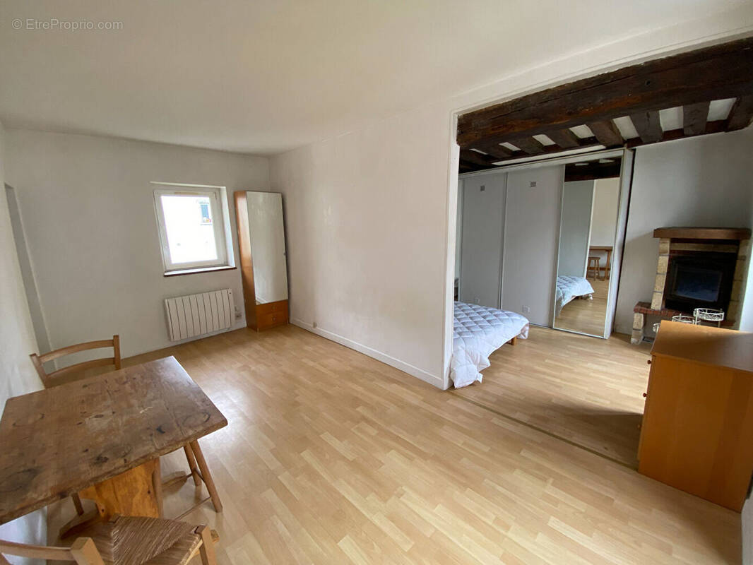 Appartement à CHAVILLE