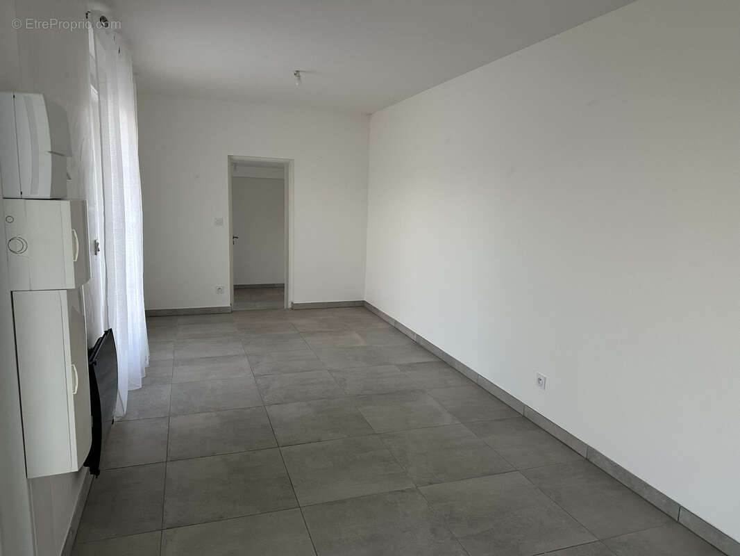 Appartement à SAINT-FARGEAU-PONTHIERRY