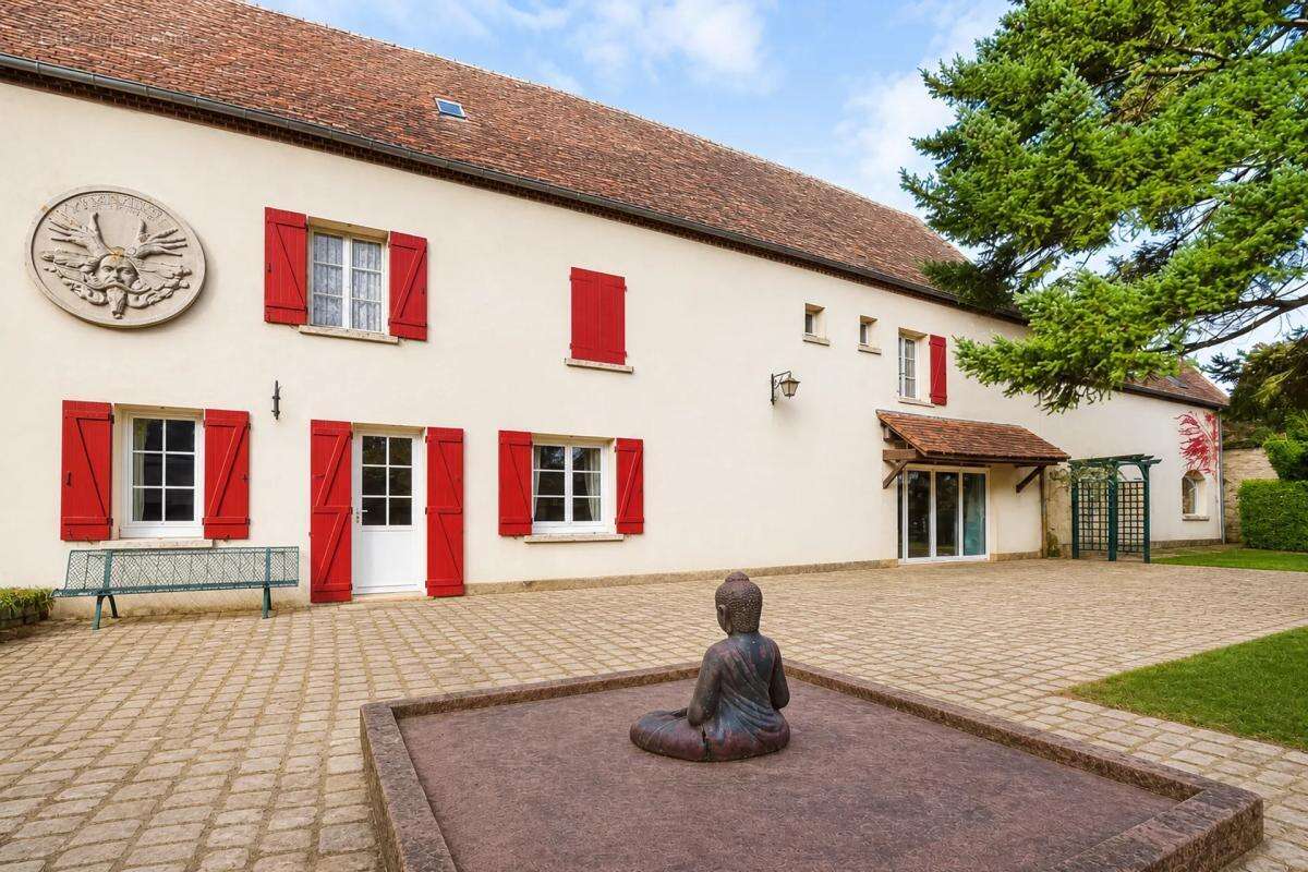 Maison familiale de 319 m² à Saintigny, 10 pièces - photo 14
