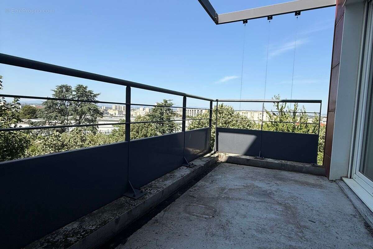 T3 de 71.71 m² à Saint-Priest, Carré Rostand au prix de vente de 146 600 € - photo 4
