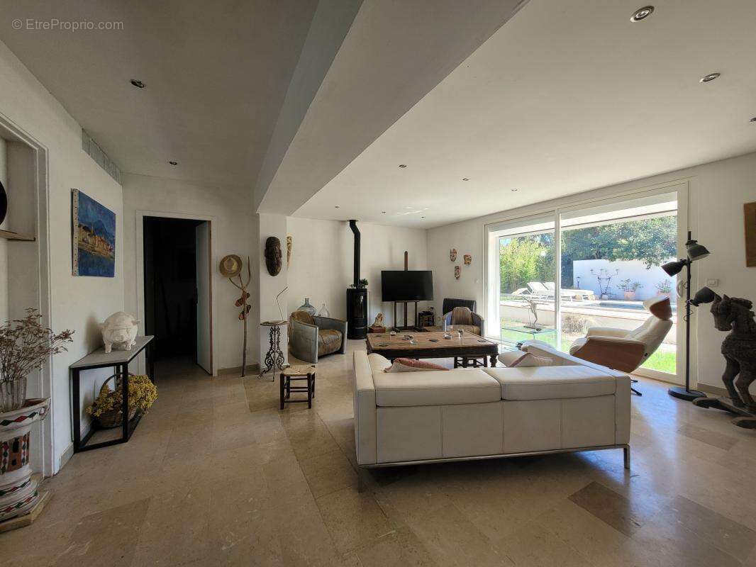 Maison à SIX-FOURS-LES-PLAGES