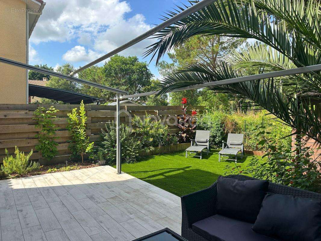 Maison à BENESSE-MAREMNE