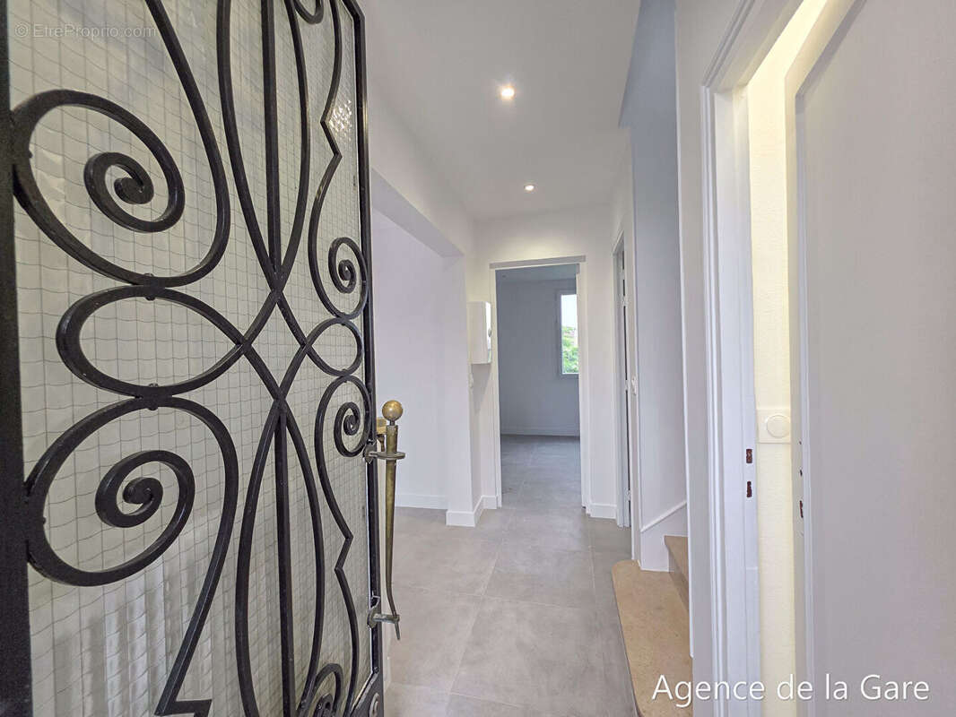 Maison Houilles 100m² + hangar 200m² - photo 2