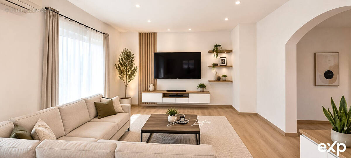 HOME STAGING VIRTUEL - Appartement à MOUGINS