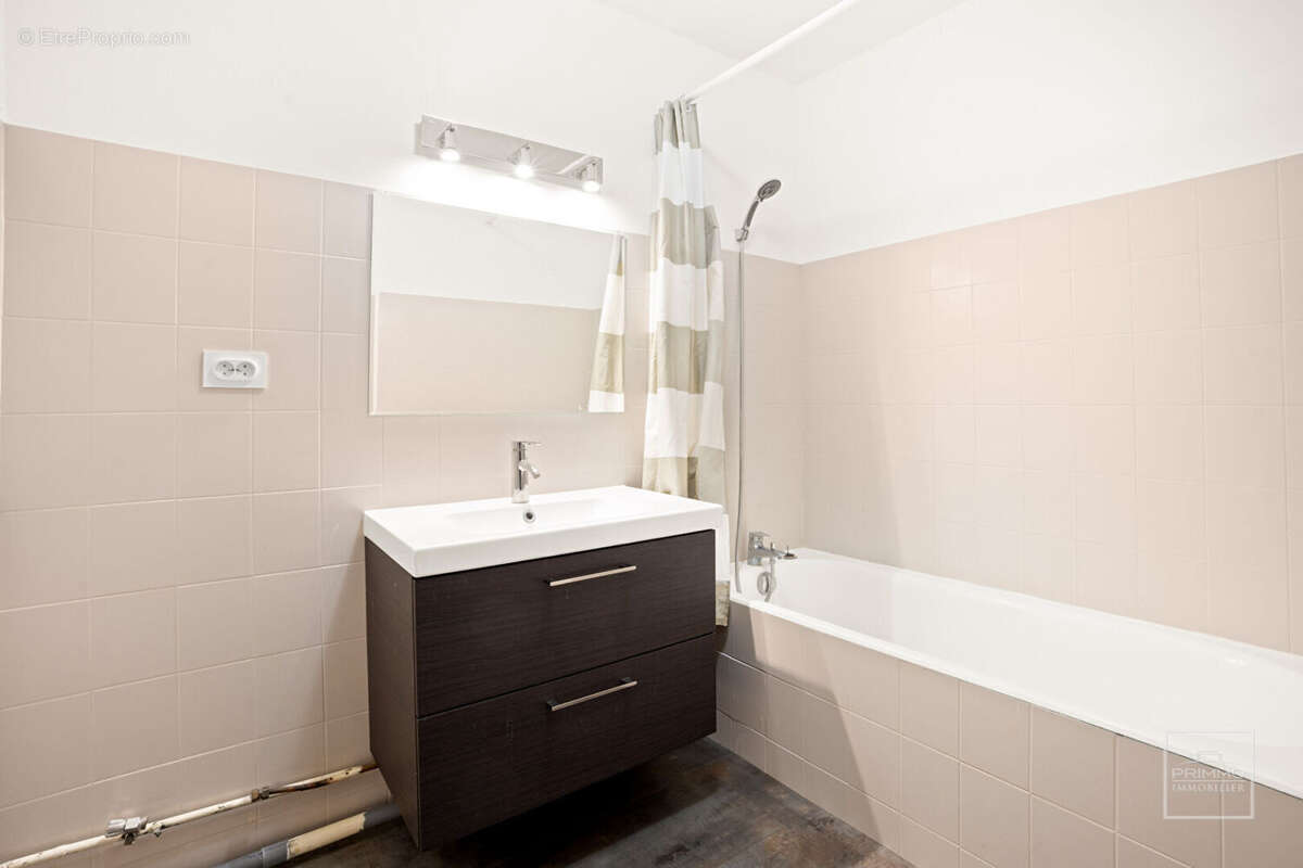 Appartement à SATHONAY-CAMP