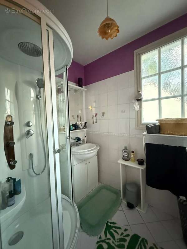 Maison à BREUX-JOUY