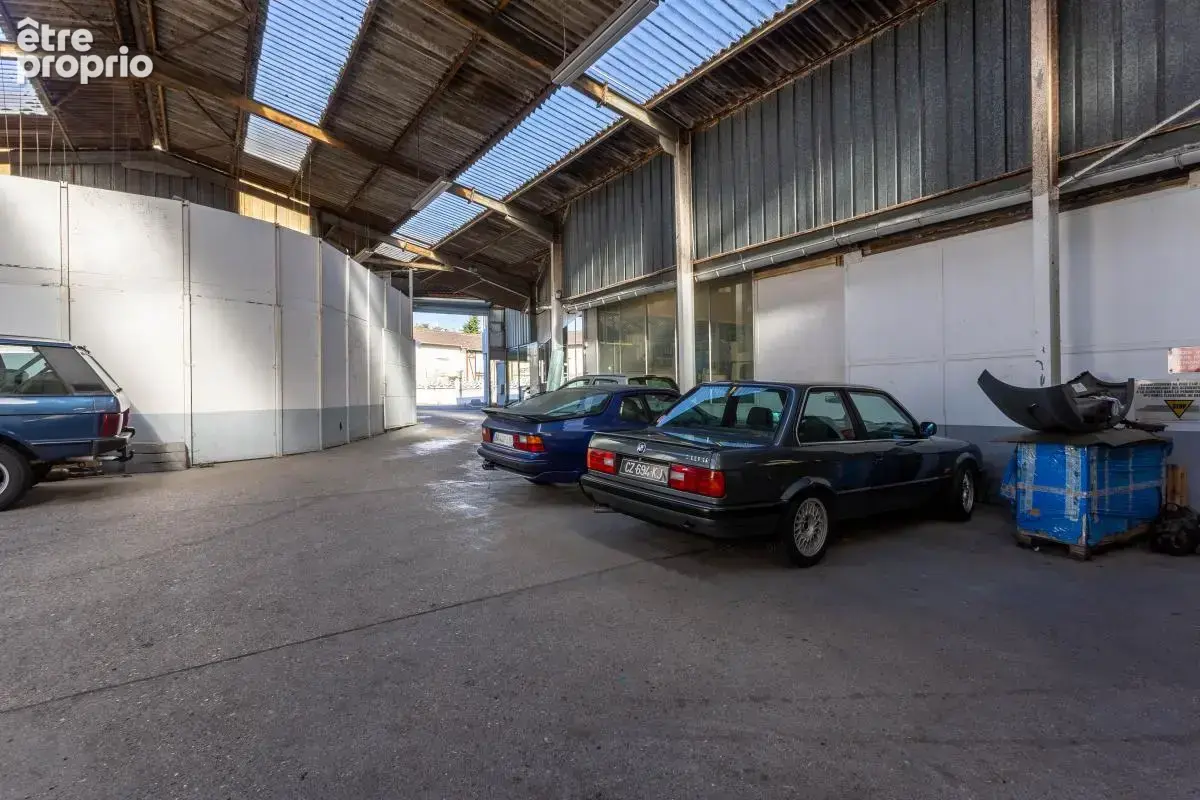 Ensemble immobilier - 1 932 m² - Montivilliers (76) - photo 11